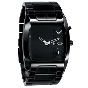 Nixon “The Banks” Black Watch with Bold Design and Minimalist Aesthetic
